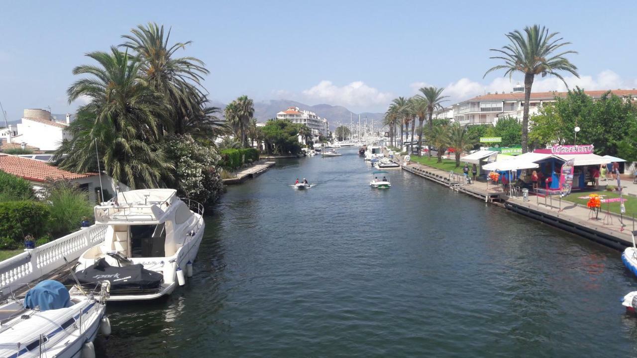 Villa Promenade Terrace Empuriabrava Kültér fotó