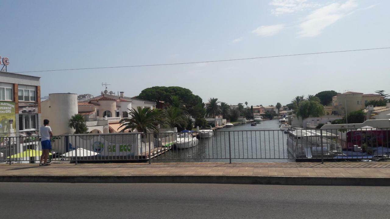 Villa Promenade Terrace Empuriabrava Kültér fotó