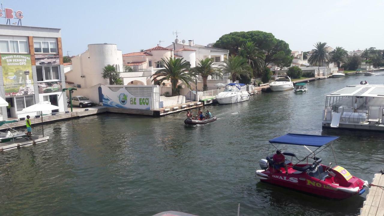 Villa Promenade Terrace Empuriabrava Kültér fotó